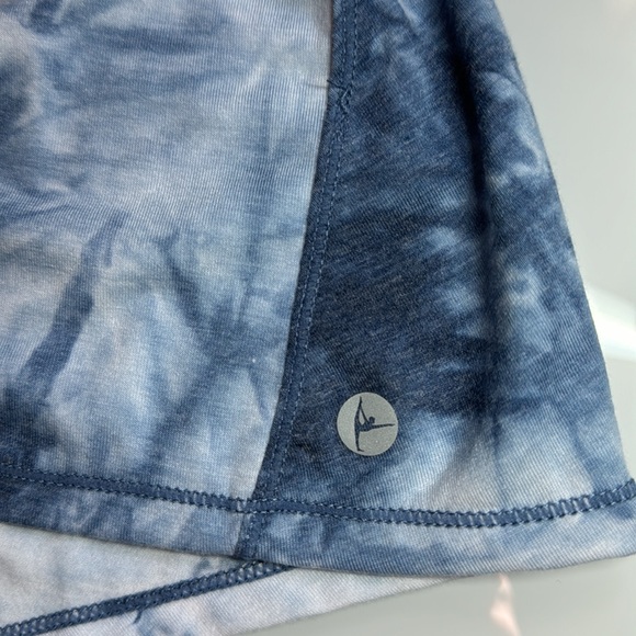 90 Degrees blue tie-dye racerback tank w/ back slit M - Picture 9 of 11